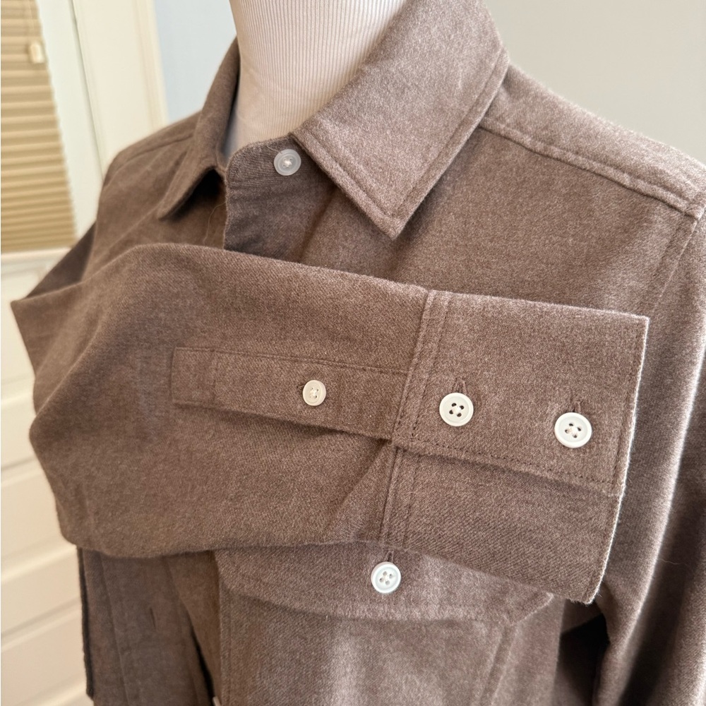 Everlane Women’s Mushroom Brown Overshirt - Picture 5 of 5